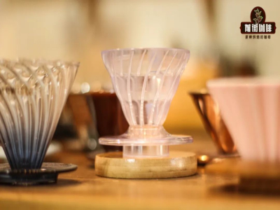 コーヒー器具入門｜初心者がコーヒーを学ぶならどのドリッパーを買うのが良い？v60ドリッパーはどのブランドが使いやすい？V60ドリッパーのメリットは何？