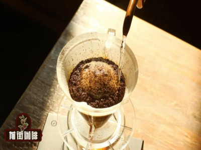 蒸らし時間｜ハンドドリップコーヒーを淹れる際、なぜ蒸らしを行う必要があるのか？蒸らし時間の長さは抽出されたコーヒーの味にどのような影響を与えるのか？