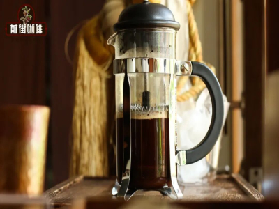 フレンチプレスコーヒー｜フレンチプレスでジューシー感たっぷりのアイスコーヒーをどう作る？コーヒー初心者はフレンチプレスコーヒーをどう淹れる？
