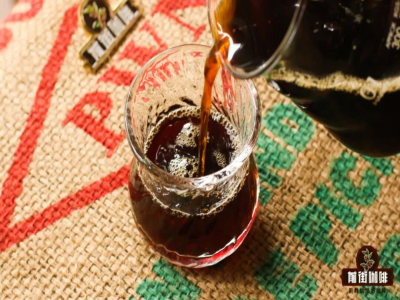 アイスコーヒーのハンドドリップ｜深煎りコーヒー豆で甘み高いアイスハンドドリップはどう作る？インドネシアのゴールデンマンデリン・ハンドドリップアイスコーヒーの抽出パラメータ紹介